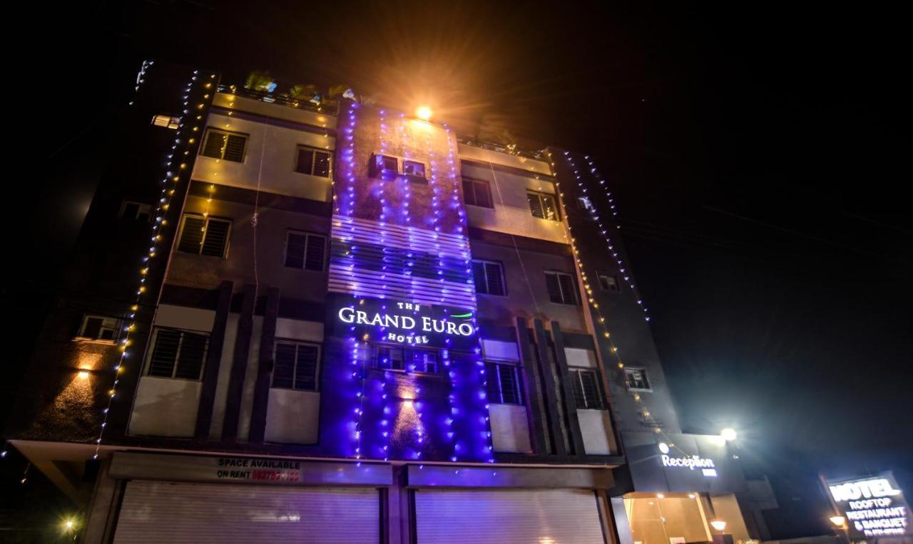 Treebo Grand Euro Pipliyahana Square Indore Zewnętrze zdjęcie